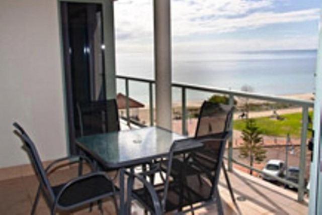 Boardwalk By The Beach Rockingham Εξωτερικό φωτογραφία